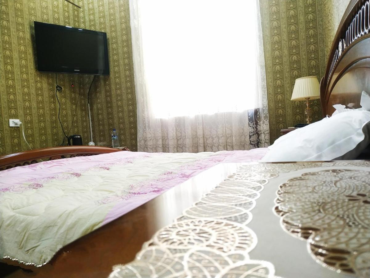 Happy House Hotel Salor Buitenkant foto