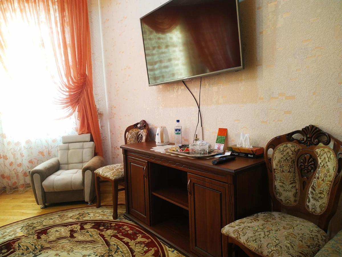 Happy House Hotel Salor Buitenkant foto