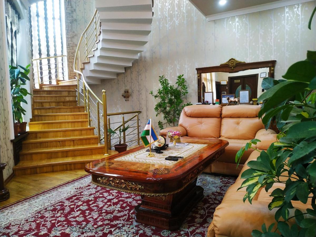 Happy House Hotel Salor Buitenkant foto